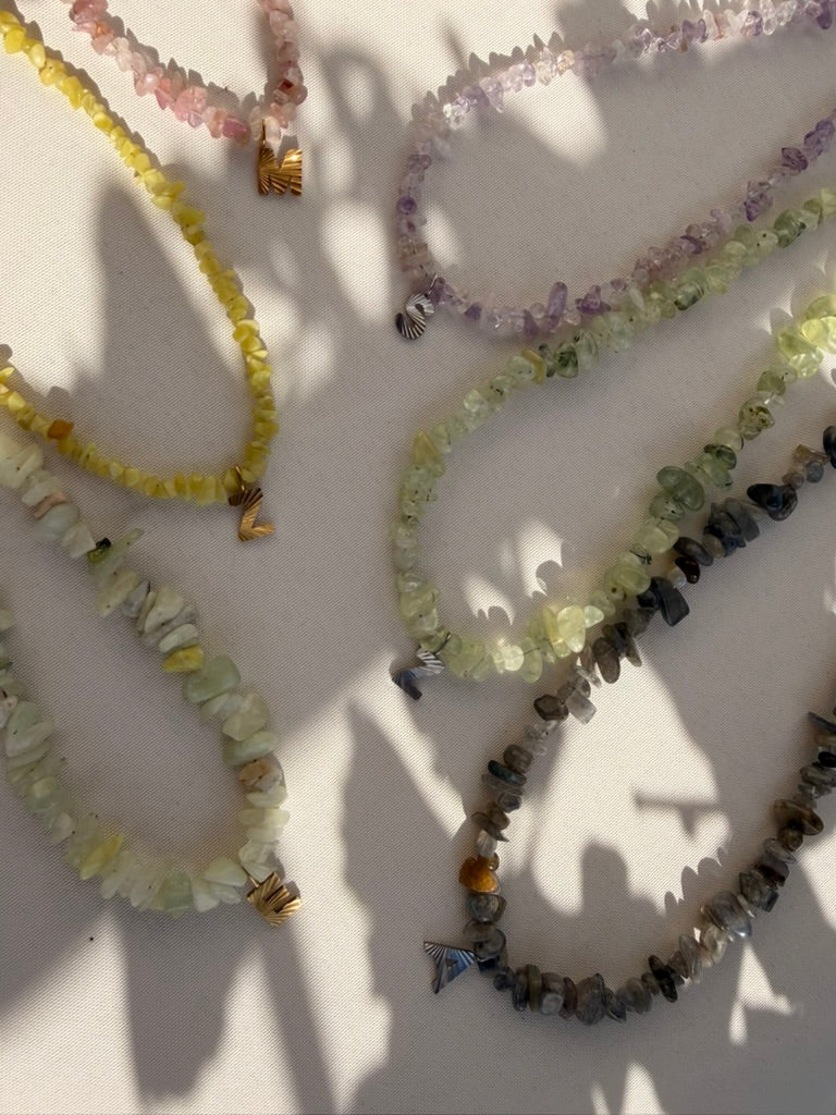 Kette Initial Gem lilac