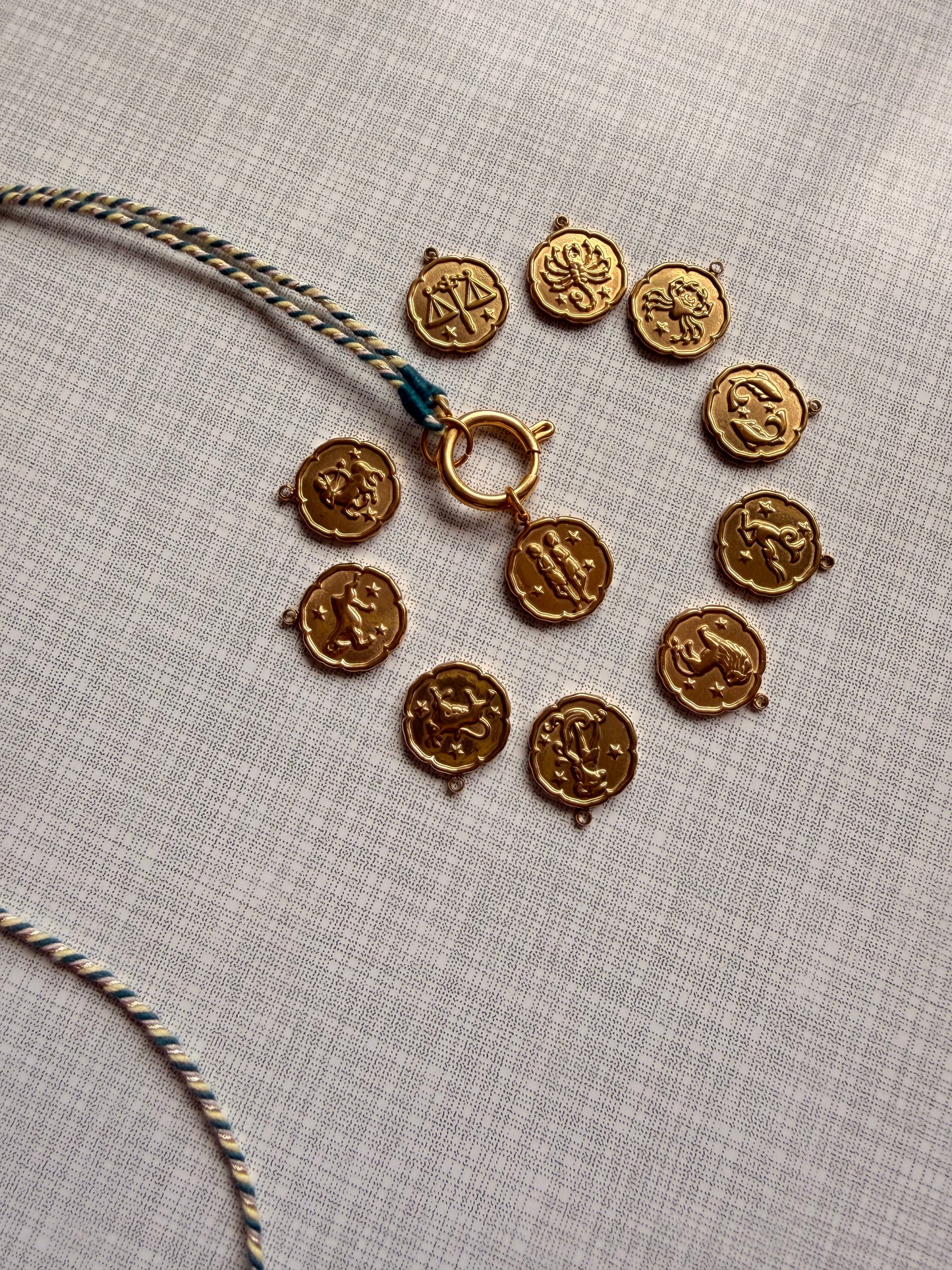 Charm Zodiac gold