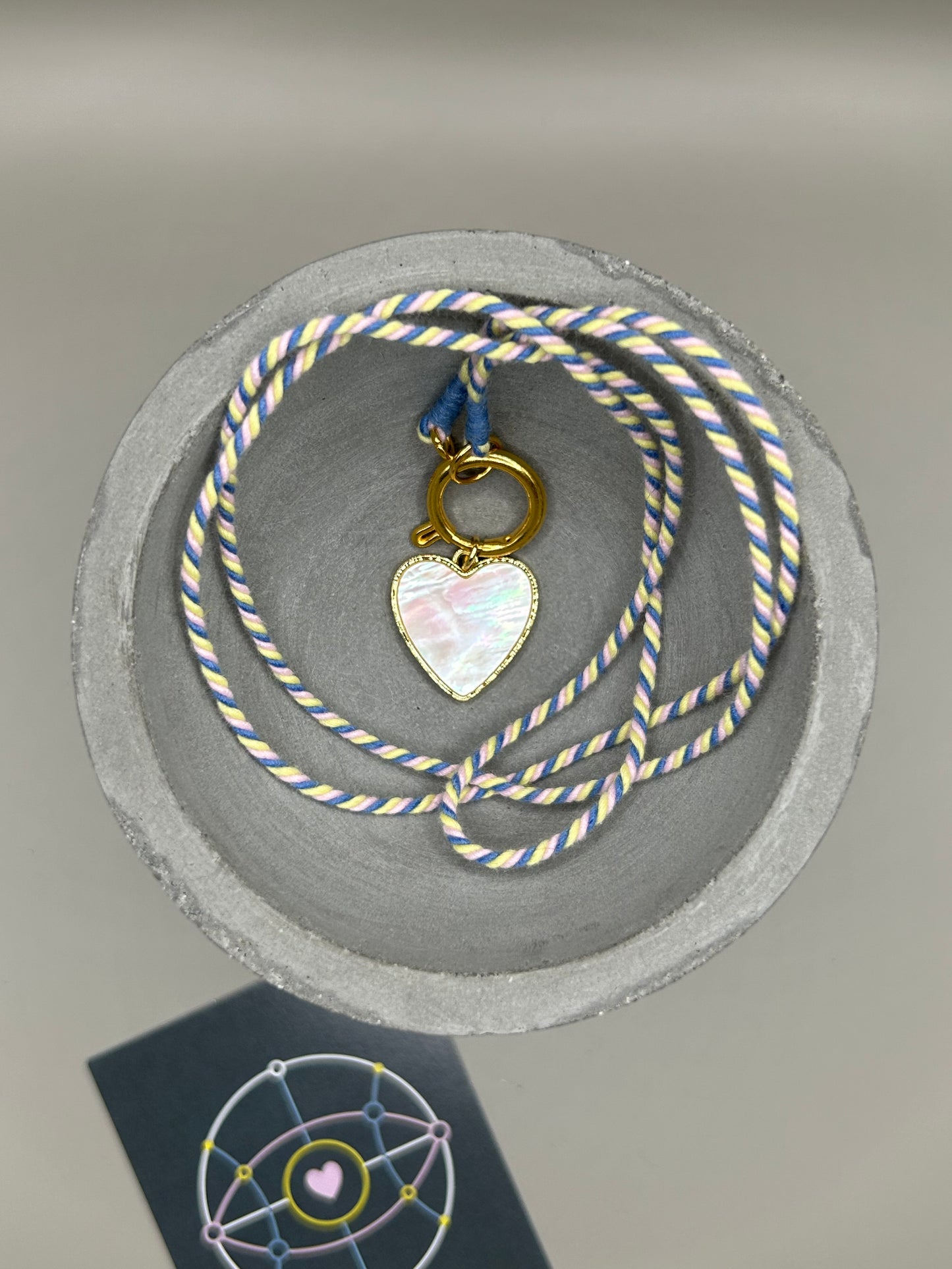 Kette Turnon Azizalia (rosa blau gelb)